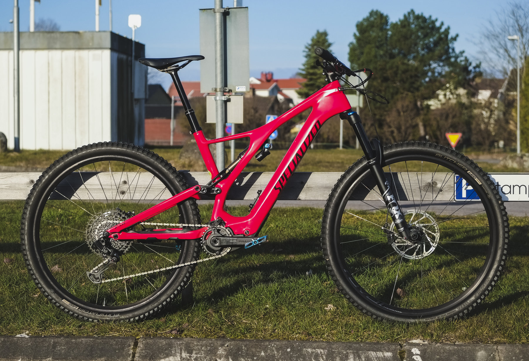S ljes Specialized Levo SL Comp Carbon Happyride se s-ljes-specialized-levo-sl-comp-carbon-happyride-se