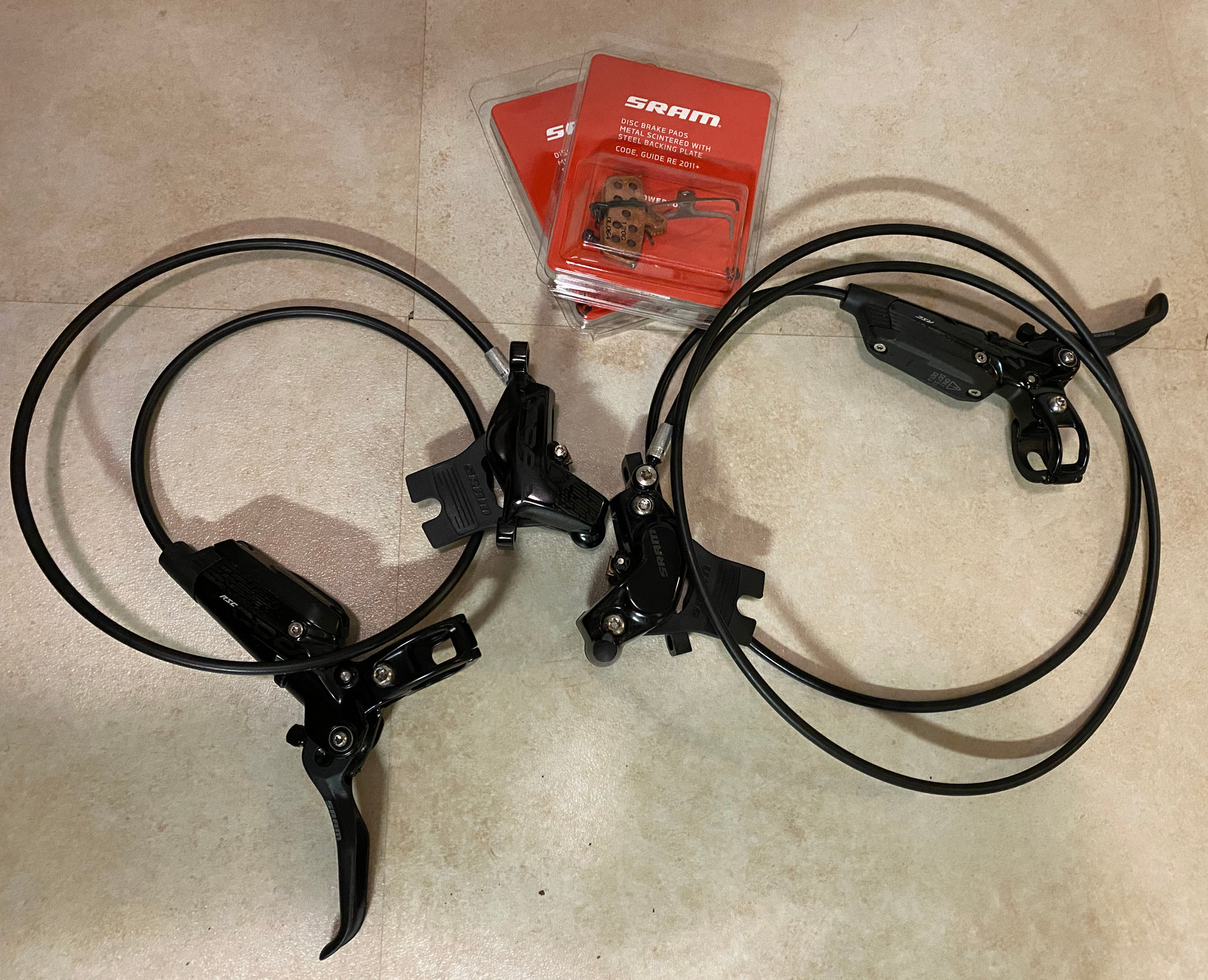 Sram Code Rsc Rebuild Kit Säljes: SRAM Code RSC - SET Fram och Bak | Happyride.se