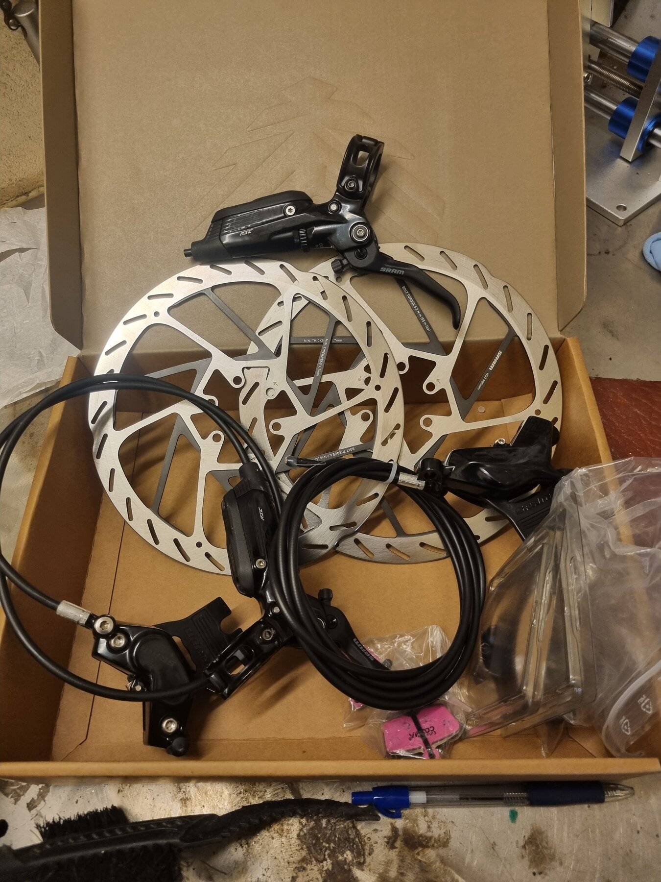 Sram Code Rsc Rebuild Kit Säljes: Sram Code RSC | Happyride.se