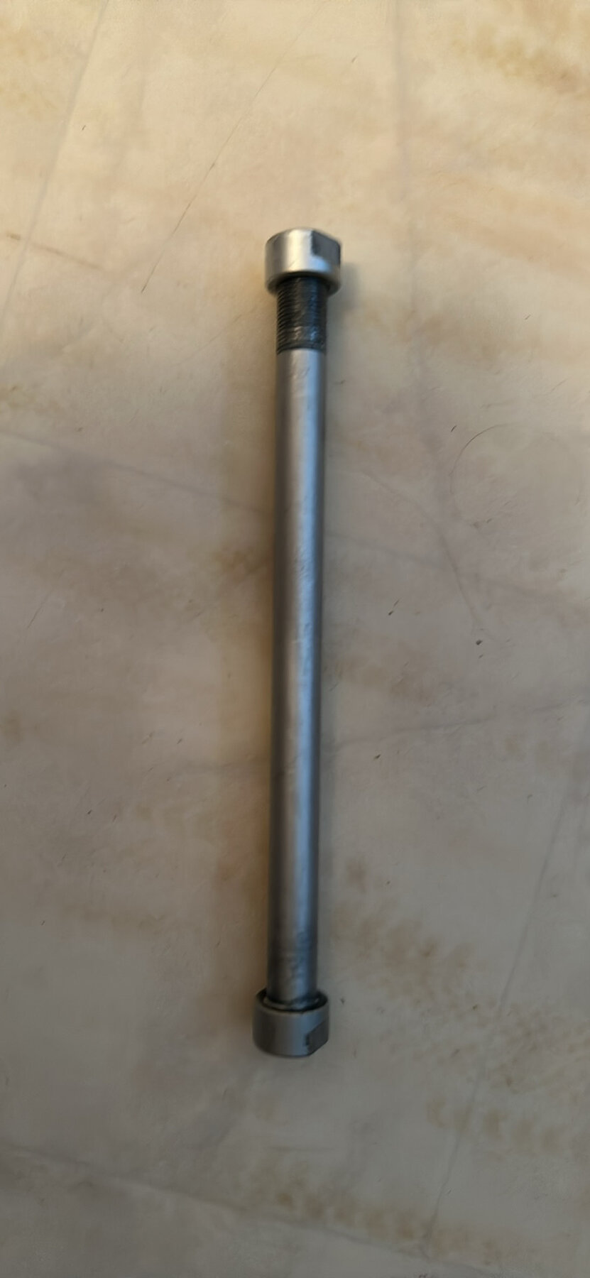 Tacx® T1706 en T1707 steekasadapter voor het achterwiel / 1.0