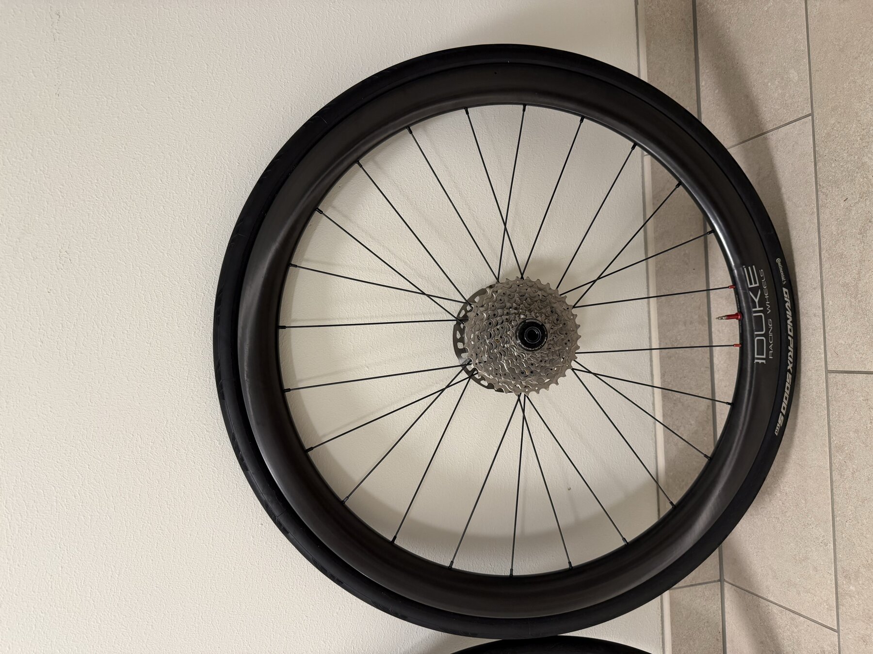 Säljes: DUKE Racing Wheels Baccara 42C Ultra | Happyride.se
