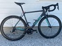 Värstinghojj, Factor O2 med Sram Red eTap effektmätare och Zipp-hjul Racercykel / Landsväg säljes