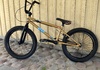 Custom BMX – GT ram, guld-lack, uppgraderade delar Övriga säljes