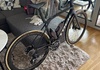 Nästan ny Trek Madone SLR Gen 8 – Storlek M Racercykel / Landsväg säljes