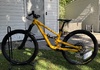 YT Jeffsy Primus 26 tum (2025) - Heldämpad premium - MTB för junior Mountainbike säljes