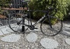 Landsvägsracer i cool retrodesign: Merckx EMX-525 kolfiber – 53 cm – projekt Ramar säljes