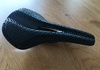 Kolfibersadel med 3D-printad dyna i TPU. Komponenter säljes