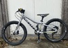 Scott scale RC 20” Barncykel säljes