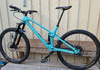 YT Izzo Core 2 (dec 2023), lite körd o massa uppgraderingar - stl XL Mountainbike säljes