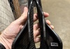 Sadel kolfiber  Komponenter säljes