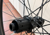 Riktigt härliga Black Inc Sixty 56 mm kolfiberhjul, CeramicSpeed Hjul säljes