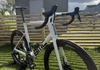 BMC Teammachine SLR 01 – SRAM Red AXS – Zipp 454 NSW – storlek 61 Racercykel / Landsväg säljes