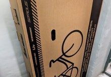 Stor cykelkartong skänkes