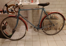 Gammal racer, troligtvis Motobecane VINTERPROJEKT