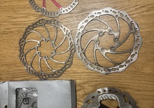 Bromsar och tillbehör