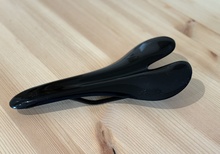 Super Lätt kolfibersadel