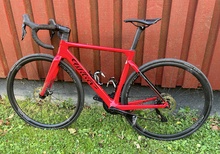 WILIER FILANTE SL 105 DI2 RÖD (Dam)
