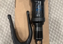 Rock Shox Deluxe RT3 + Yoke