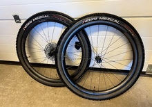 Kolfiber-hjul 650B (27,5") för gravel, "3T Discusplus i28 LTD"