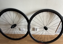 Dt Swiss R470 med Specialized Turbo däck 