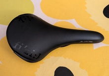 Fizik Aliante Delta sadel