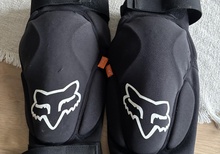 Fox Launch d30 kneepad
