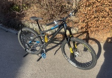 Cube Stereo Race med Öhlins etc. 