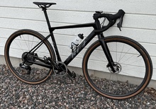 Bcf gravel carbon race
