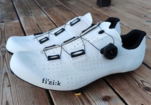 fi'zi:k racerskor strl 44