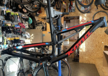 REA ny ram Kona Stinky 26 storlek S - Enduro / Downhill