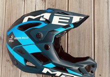 MET Parashute Medium 54-58 cm