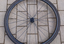 Framhjul, tub, skivbroms, kolfiber