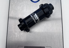 Bontrager Mustang-nav, fram och bak. Boost