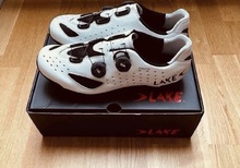 Lake - extra breda racerskor