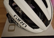 Premiumhjälm Giro Aries helt ny