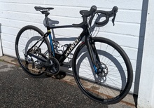 En liten unik Specialized Roubaix Expert Ultegra 2018 stl 52