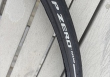 Pair of as-new Pirelli P-Zero 700x28mm tyres