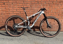 Specialized Epic 8 Expert medium, uppgraderad
