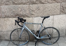 Canyon Ultimate CF SL – Lätt kolfiberracer i fint skick