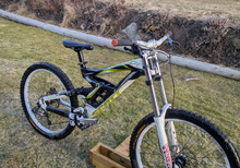 Scott Gambler 2011 Medium