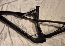 Allebike Alpha ram 2022 – Medium – Mycket fint skick