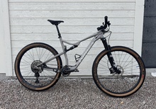 Orbea Oiz H10 TR i fint skick med/utan wattmätare, Tubeless, Dropperpost