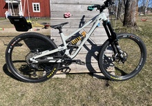 Commencal Clash -22 SMALL