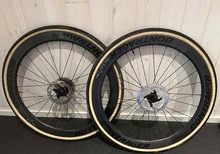 Bontrager Aeolus 5 kolfiberhjul med limmade tubdäck Challenge Dune 33 mm