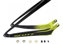 Baktriangel Scott Spark RC 900 