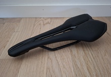 PRO Falcon Performance sadel