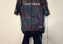 Craft Team Mustasch 2021 Cykelset Tröja, cykelväst och Bib-shorts Strl L.