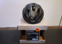 Giro Aries Spherical Mips