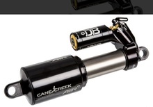 en 216x63 bakdämpare cane creek alla mod, eller öhlins ttc2 coil