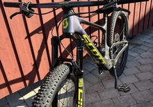 Scott Spark RC World Cup AXS 2023 – Storlek M (3) – Tävlingsklar XCO-raket (Endast 22mil)